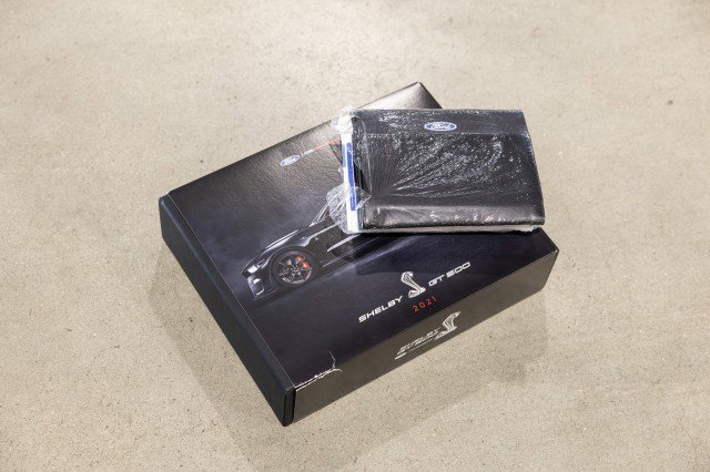 Used 2021 Ford Mustang Shelby GT500 w/ Carbon Fiber Track Pack RWD image 27