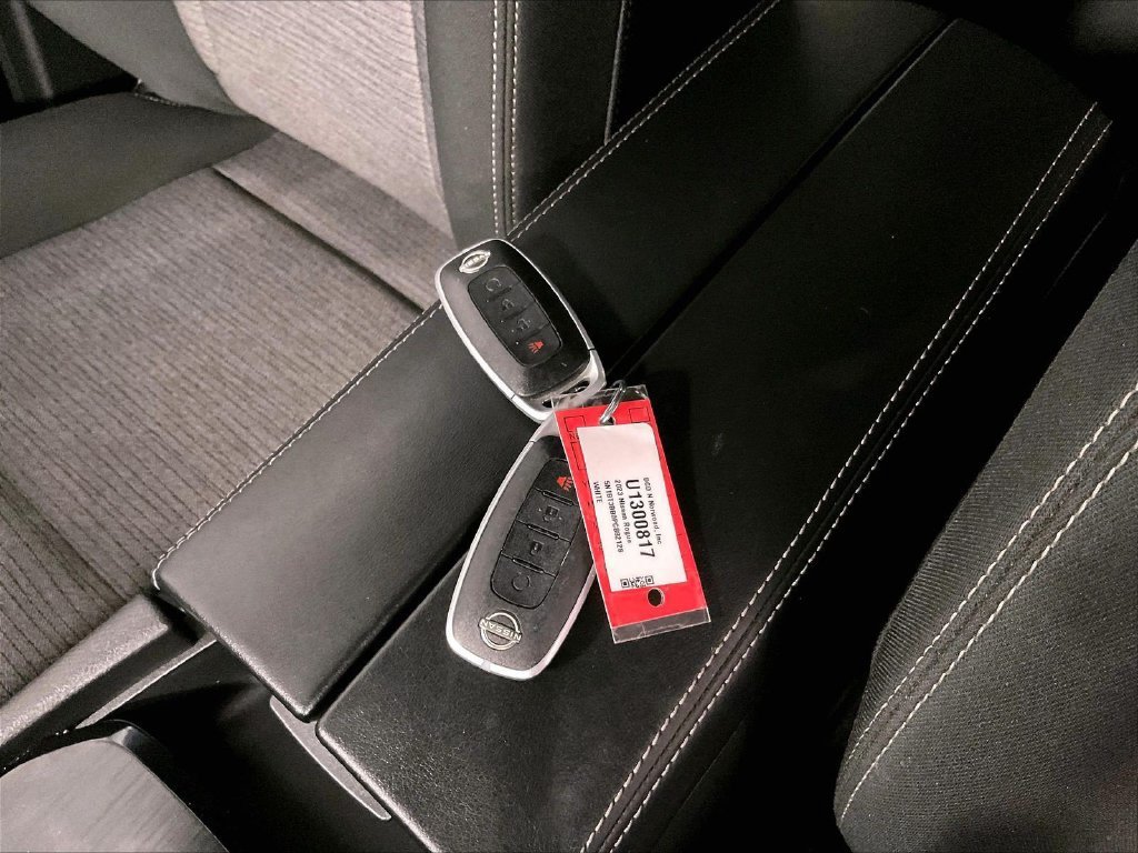 Certified 2023 Nissan Rogue SV AWD/4WD image 30
