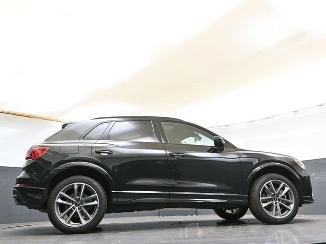 Used 2024 Audi Q3 2.0T Premium w/ Convenience Package AWD/4WD image 36