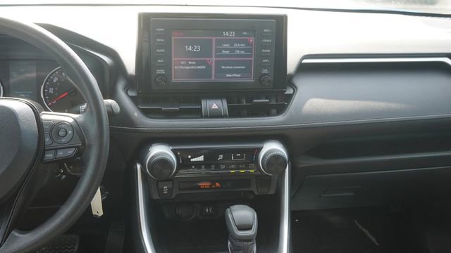 Used 2019 Toyota RAV4 LE image 17