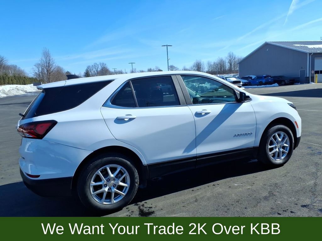 Used 2023 Chevrolet Equinox LT w/ Driver Convenience Package image 7