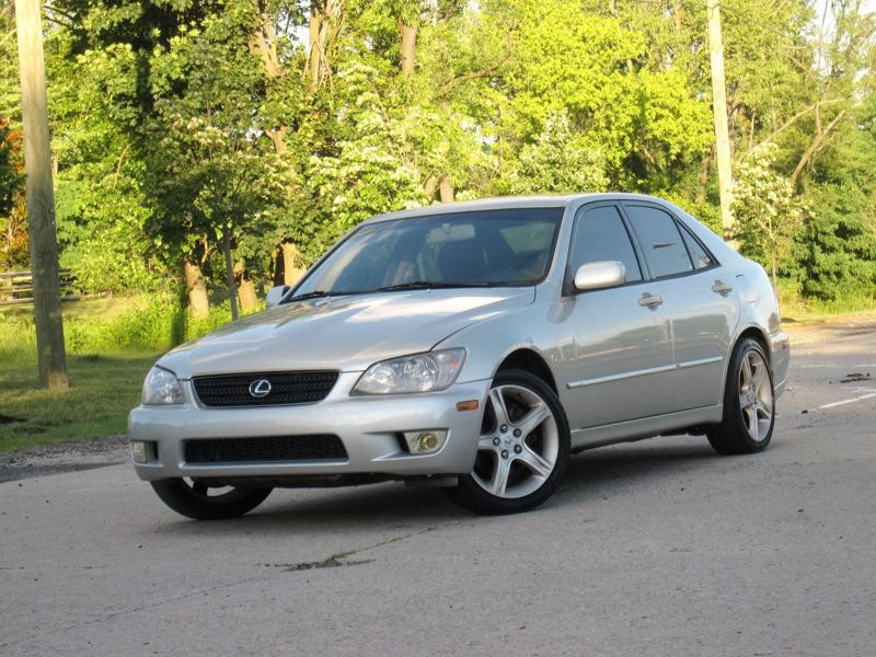Used 2002 Lexus IS 300 RWD image 3