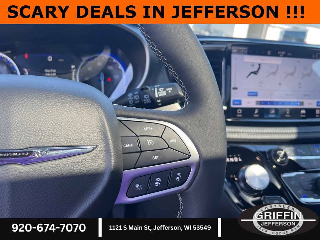 New 2026 Chrysler Pacifica Select image 28