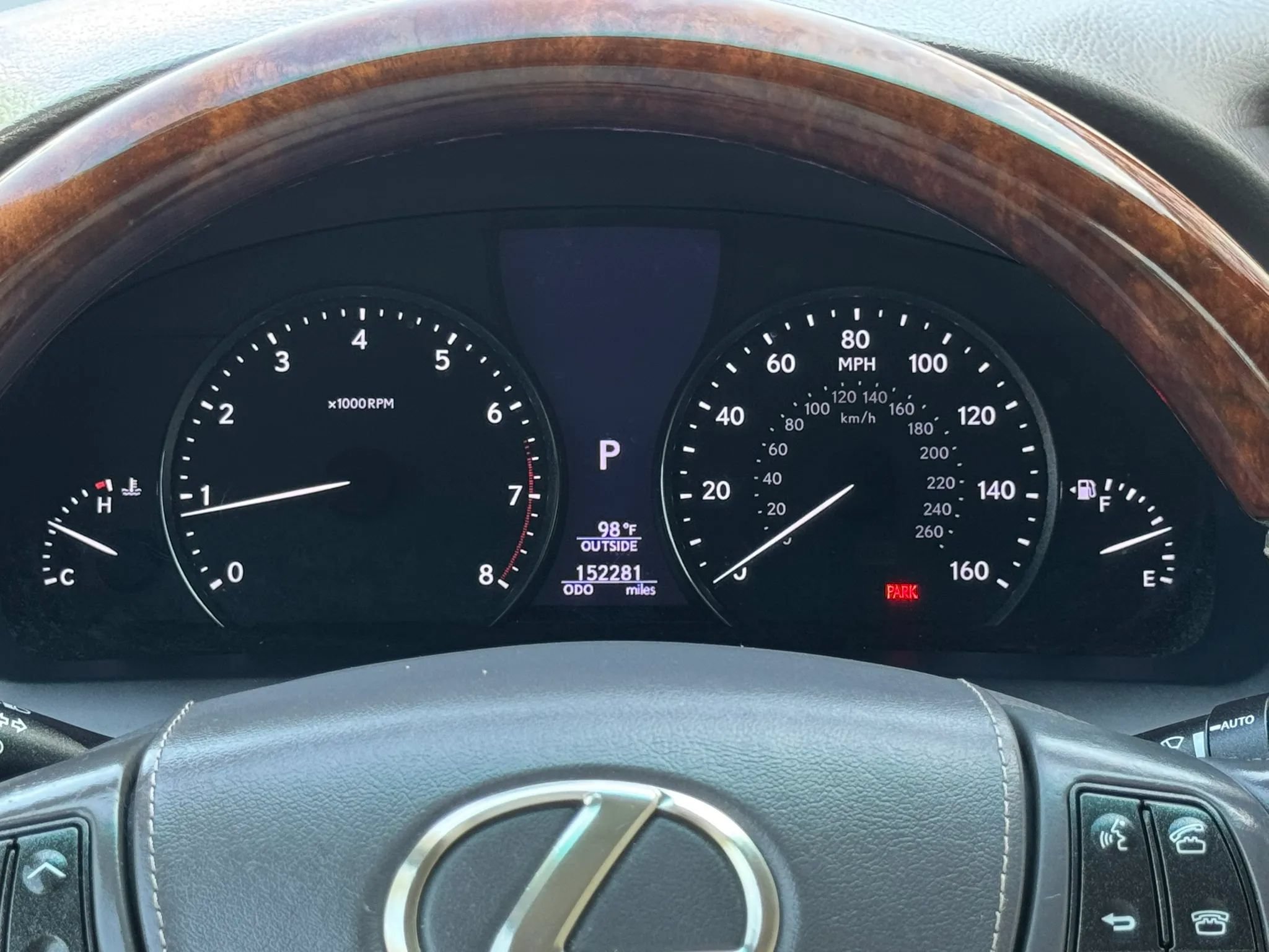 Used 2013 Lexus LS 460 L w/ Ultra Luxury Pkg AWD/4WD image 34