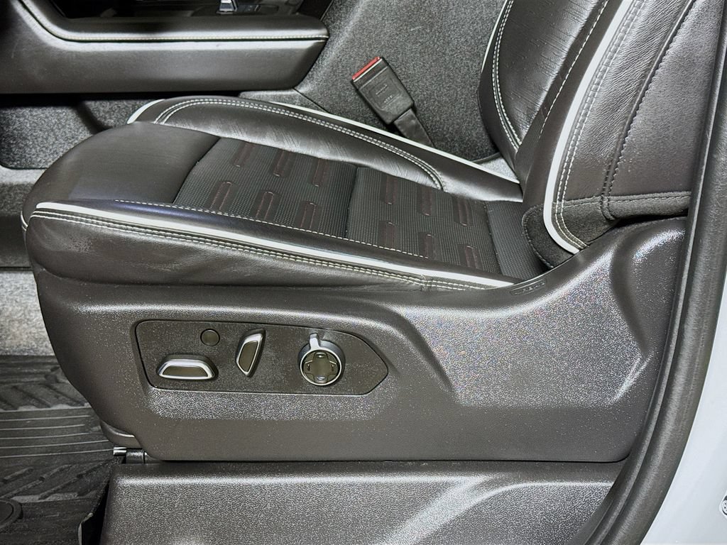 Used 2025 GMC Sierra 2500 AT4X w/ AT4X AEV Edition AWD/4WD image 18