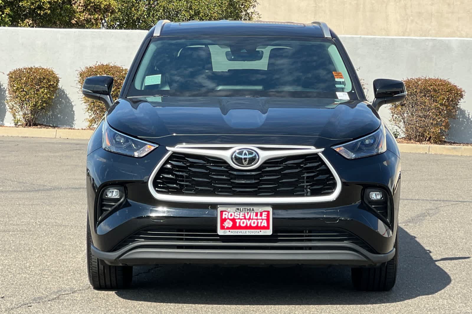 Certified 2026 Toyota Highlander XLE AWD/4WD image 10