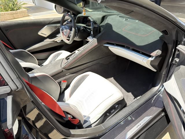 Used 2023 Chevrolet Corvette Stingray Premium Conv RWD image 5