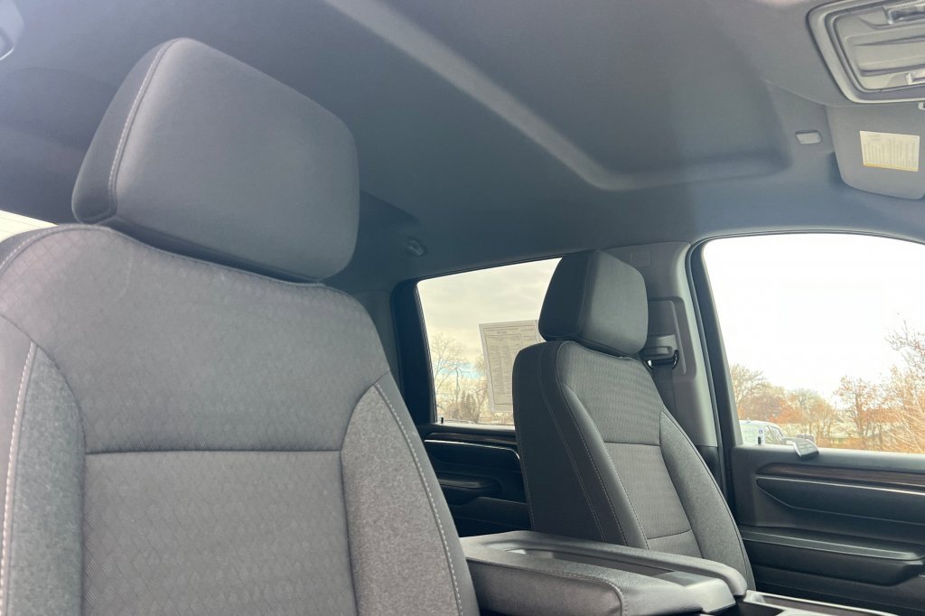 Used 2024 Chevrolet Silverado 3500 LT w/ Z71 Sport Edition image 13