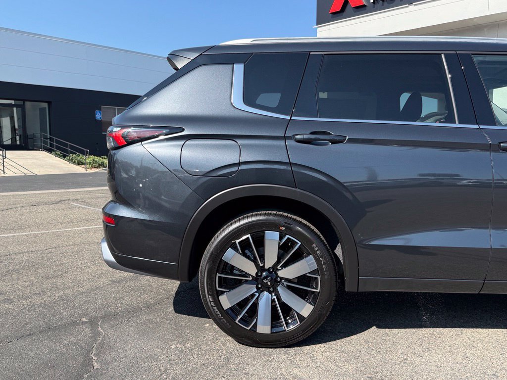 New 2026 Mitsubishi Outlander SEL AWD/4WD image 14