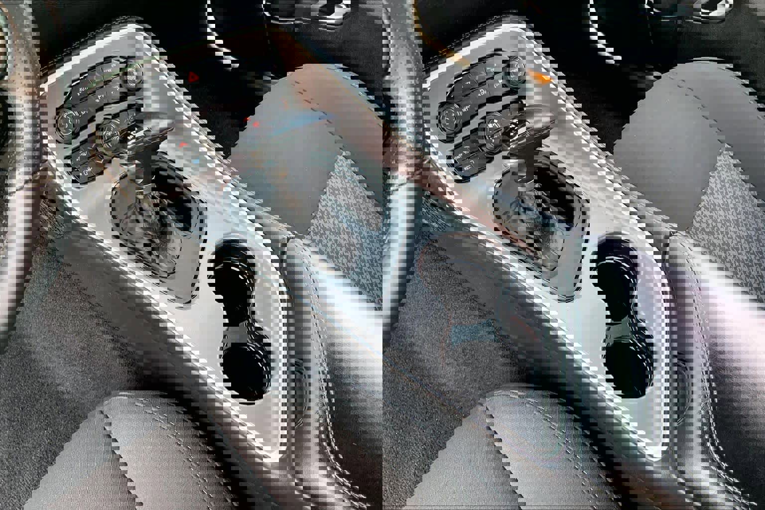 Used 2022 Dodge Challenger R/T w/ Blacktop Package image 15