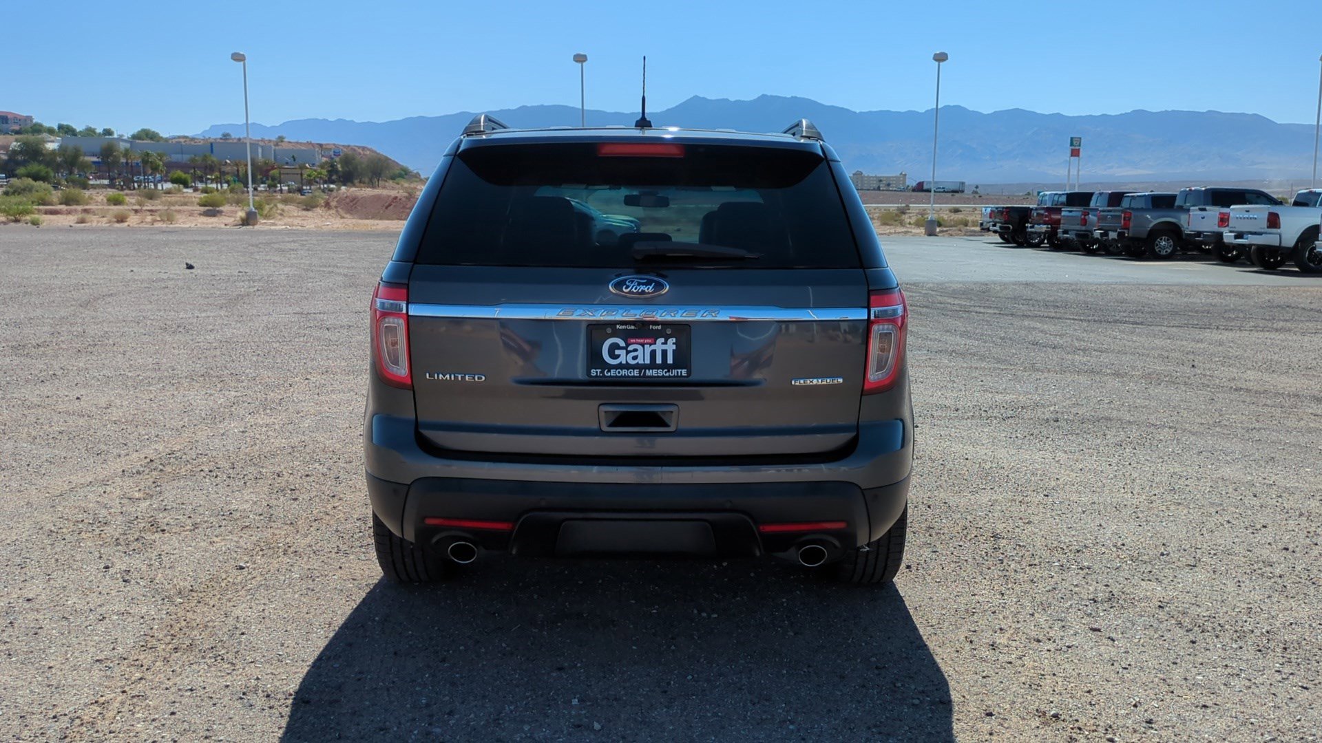 Used 2015 Ford Explorer Limited w/ Equipment Group 302A FWD image 4