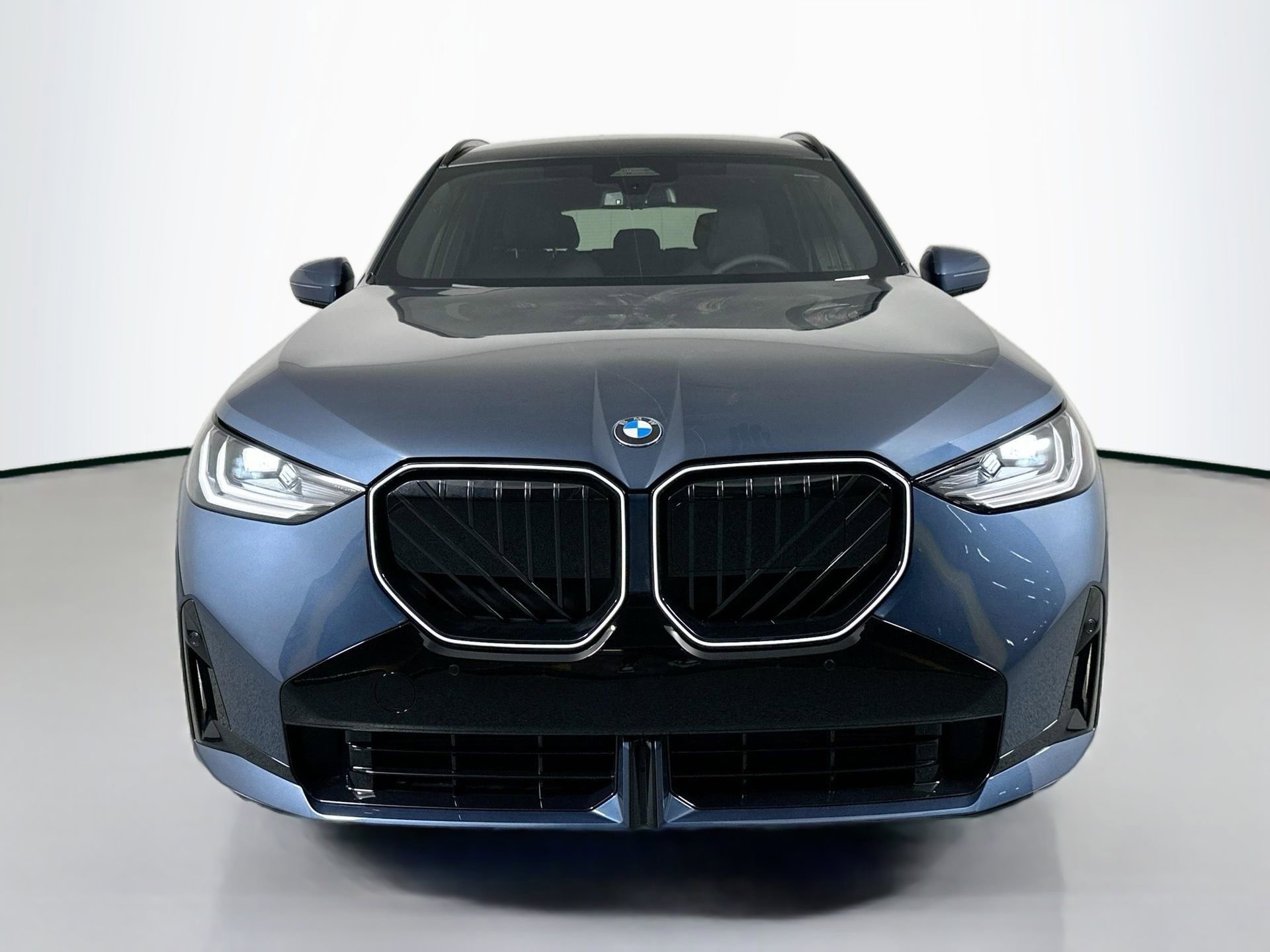 New 2026 BMW X3 xDrive30 w/ M Sport Package image 2