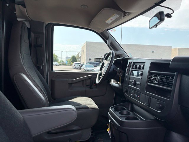 Used 2025 Chevrolet Express 2500 w/ Driver Convenience Package RWD image 22