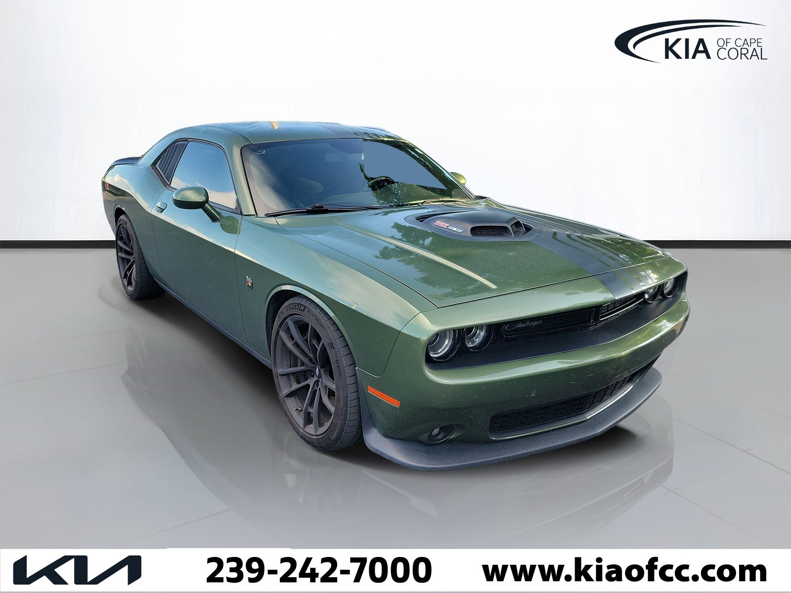 Used 2019 Dodge Challenger R/T Scat Pack w/ Shaker Package RWD image 1