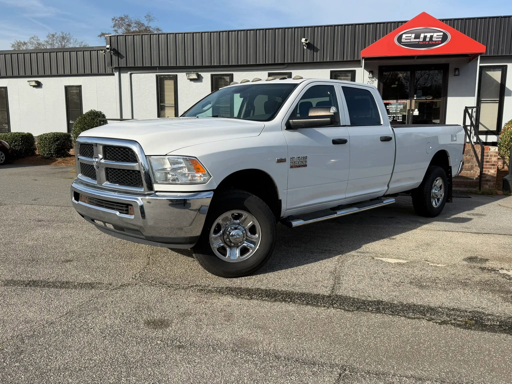 Used 2017 RAM 2500 Tradesman w/ Chrome Appearance Group image 3