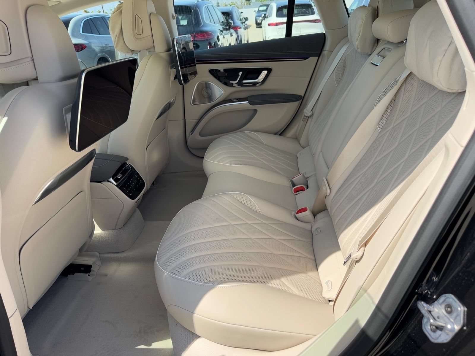 New 2026 Mercedes-Benz EQS 580 4MATIC Sedan image 28