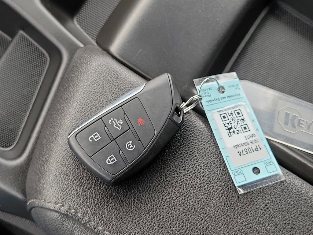 Used 2025 Chevrolet Silverado 1500 LT image 28