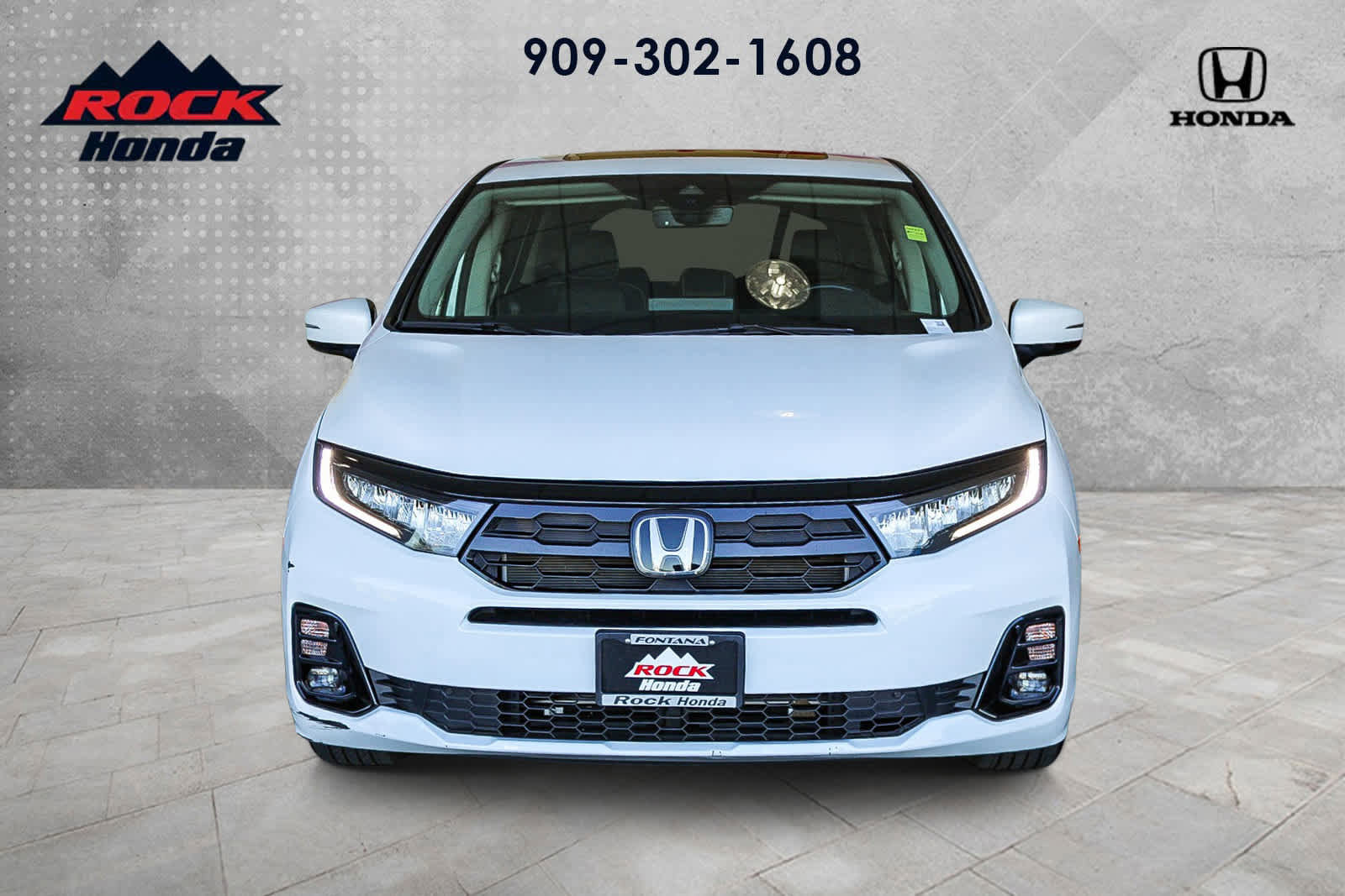 Used 2025 Honda Odyssey Elite image 2