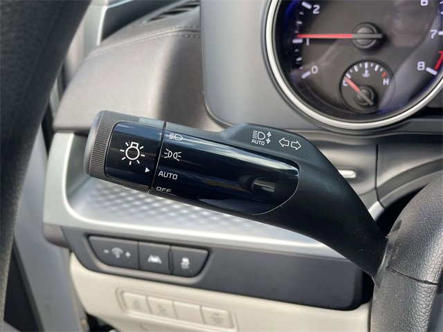 Used 2023 Kia Carnival LX image 18