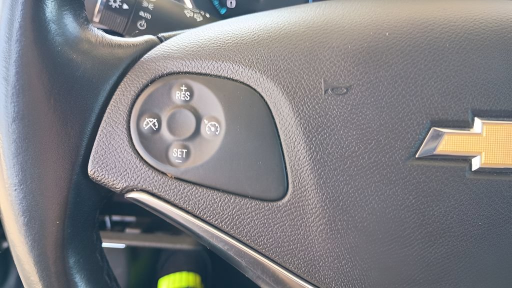 Used 2018 Chevrolet Impala LT FWD image 7