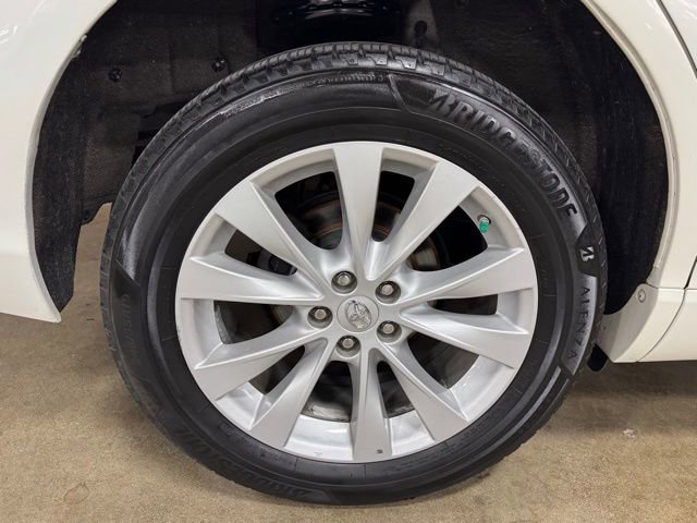 Used 2015 Toyota Venza LE AWD/4WD image 34