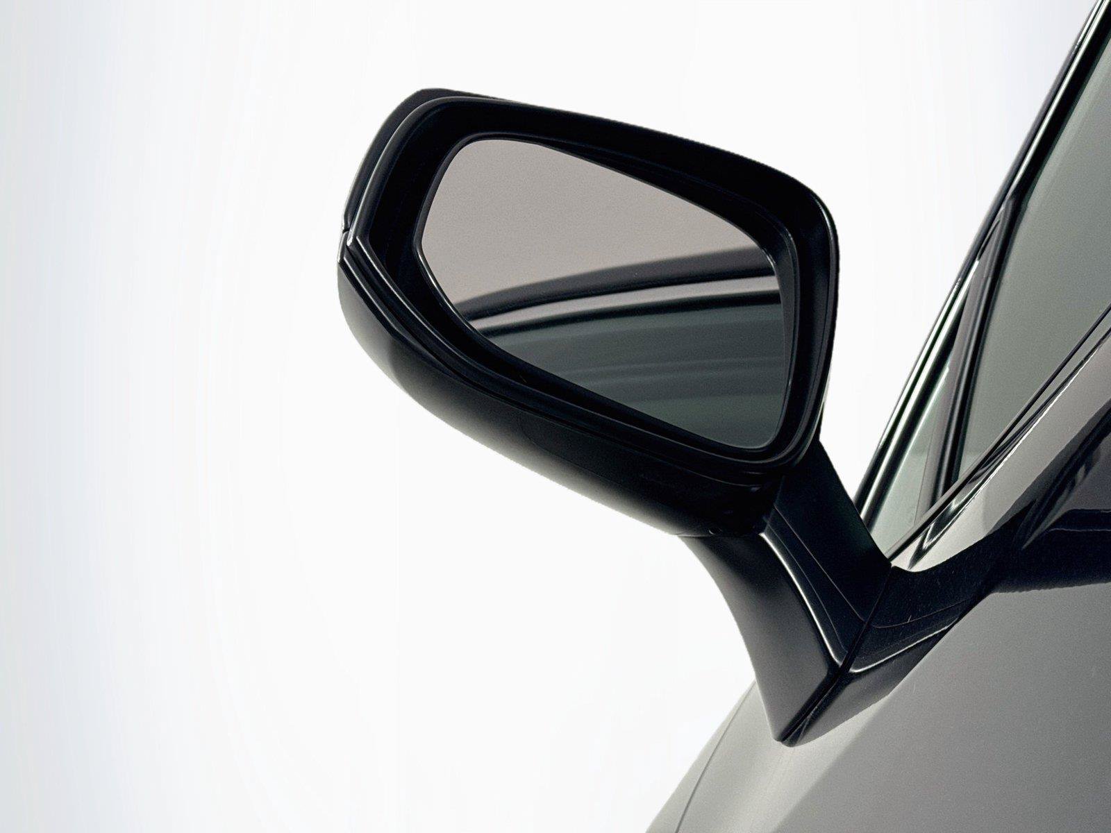 Certified 2025 Toyota RAV4 LE AWD/4WD image 5