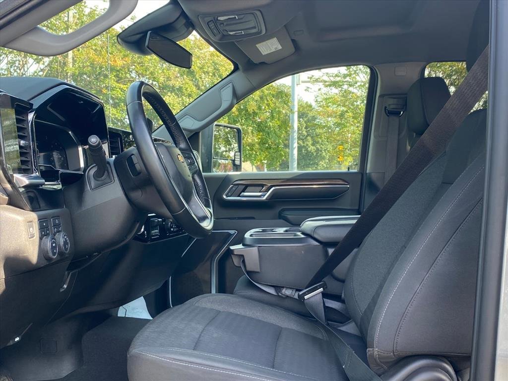 Used 2024 Chevrolet Silverado 2500 LT image 12