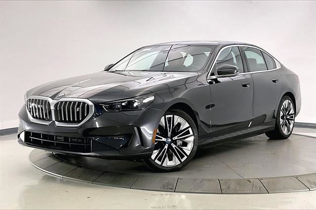 New 2025 BMW i5 xDrive40 w/ Premium Package image 11