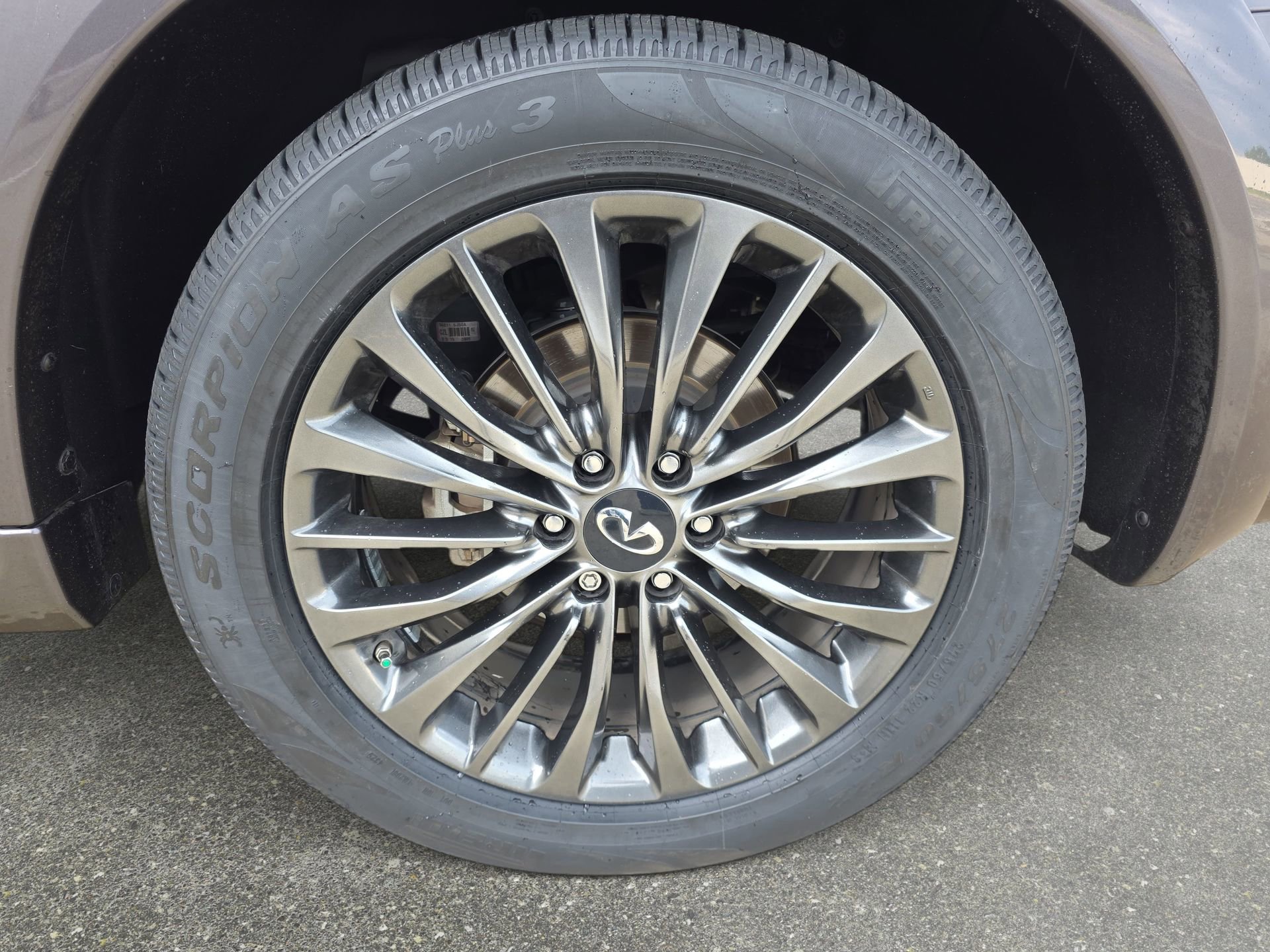 Certified 2024 INFINITI QX80 Sensory AWD/4WD image 32