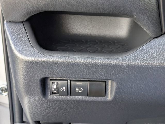 Used 2023 Toyota RAV4 LE image 22