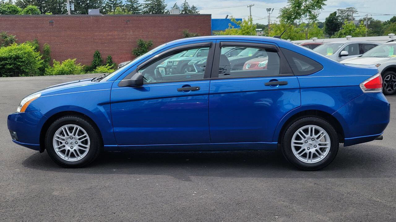Used 2010 Ford Focus SE FWD image 9