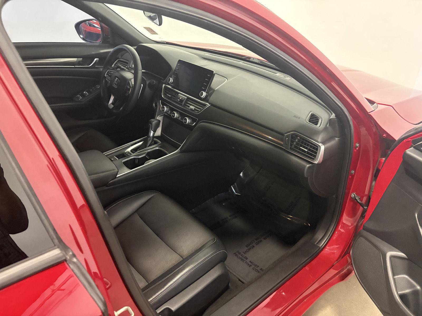 Used 2018 Honda Accord Sport image 43