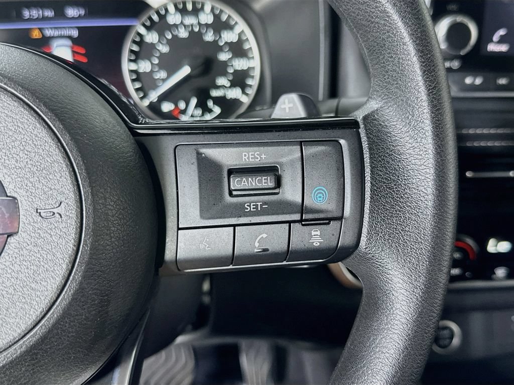 Used 2021 Nissan Rogue SV FWD image 25