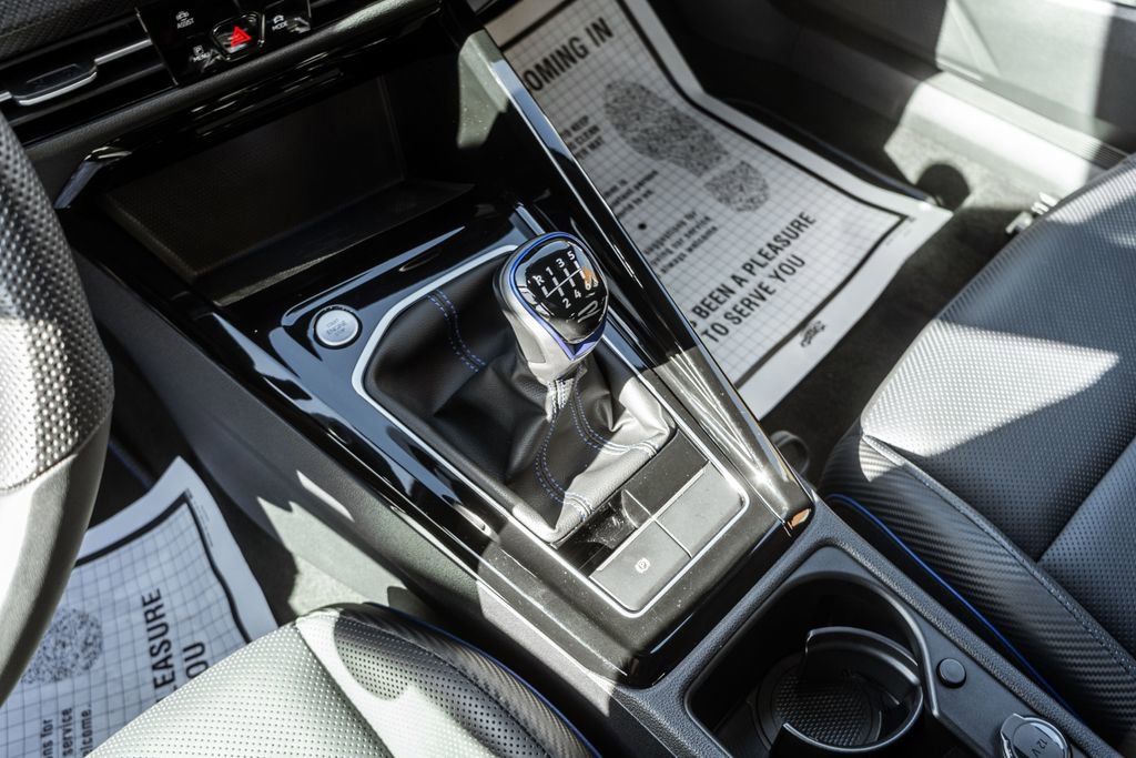 Used 2024 Volkswagen Golf R 4-Door image 20