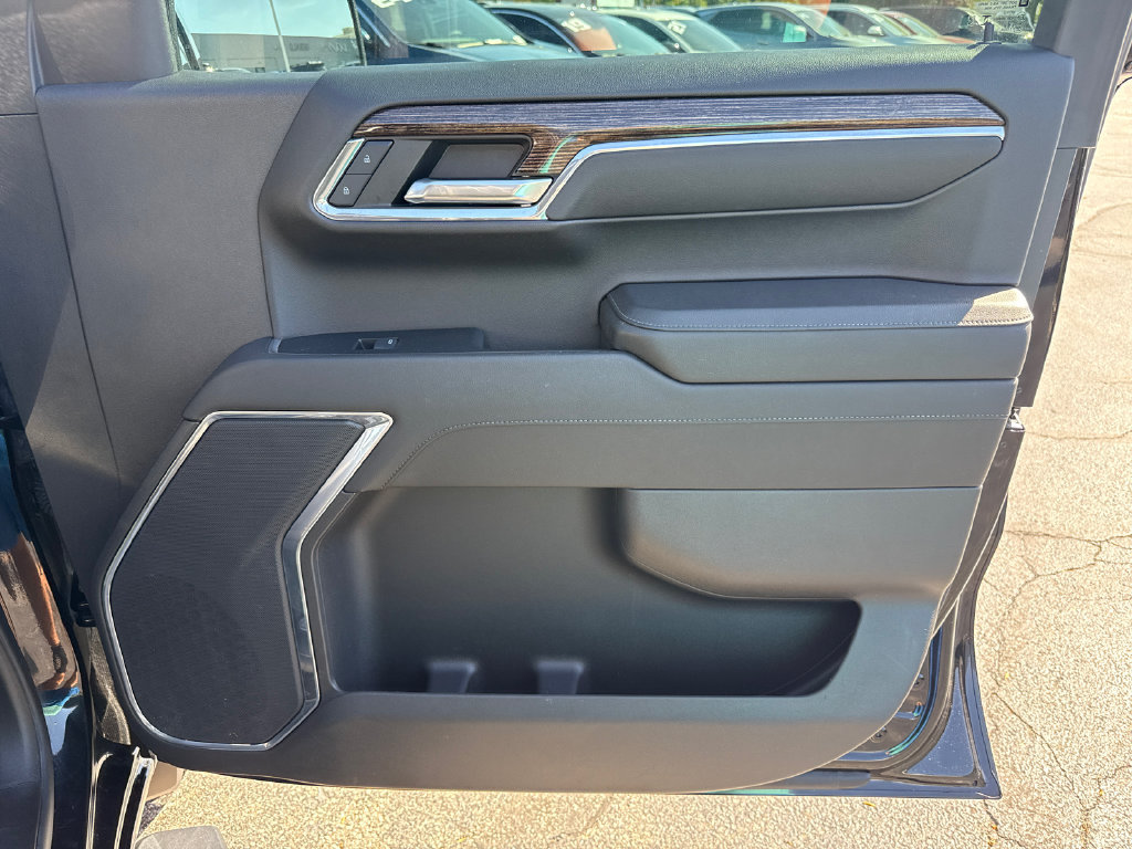 Certified 2024 GMC Sierra 1500 Elevation w/ LPO, Elevation Black Package AWD/4WD image 35