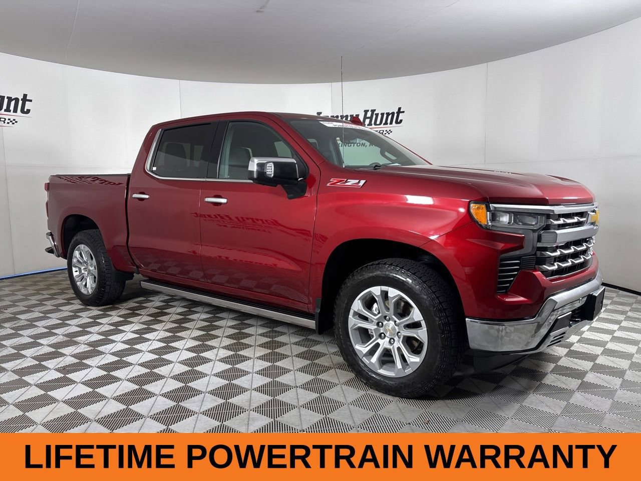 Used 2023 Chevrolet Silverado 1500 LTZ w/ LTZ Premium Package image 4
