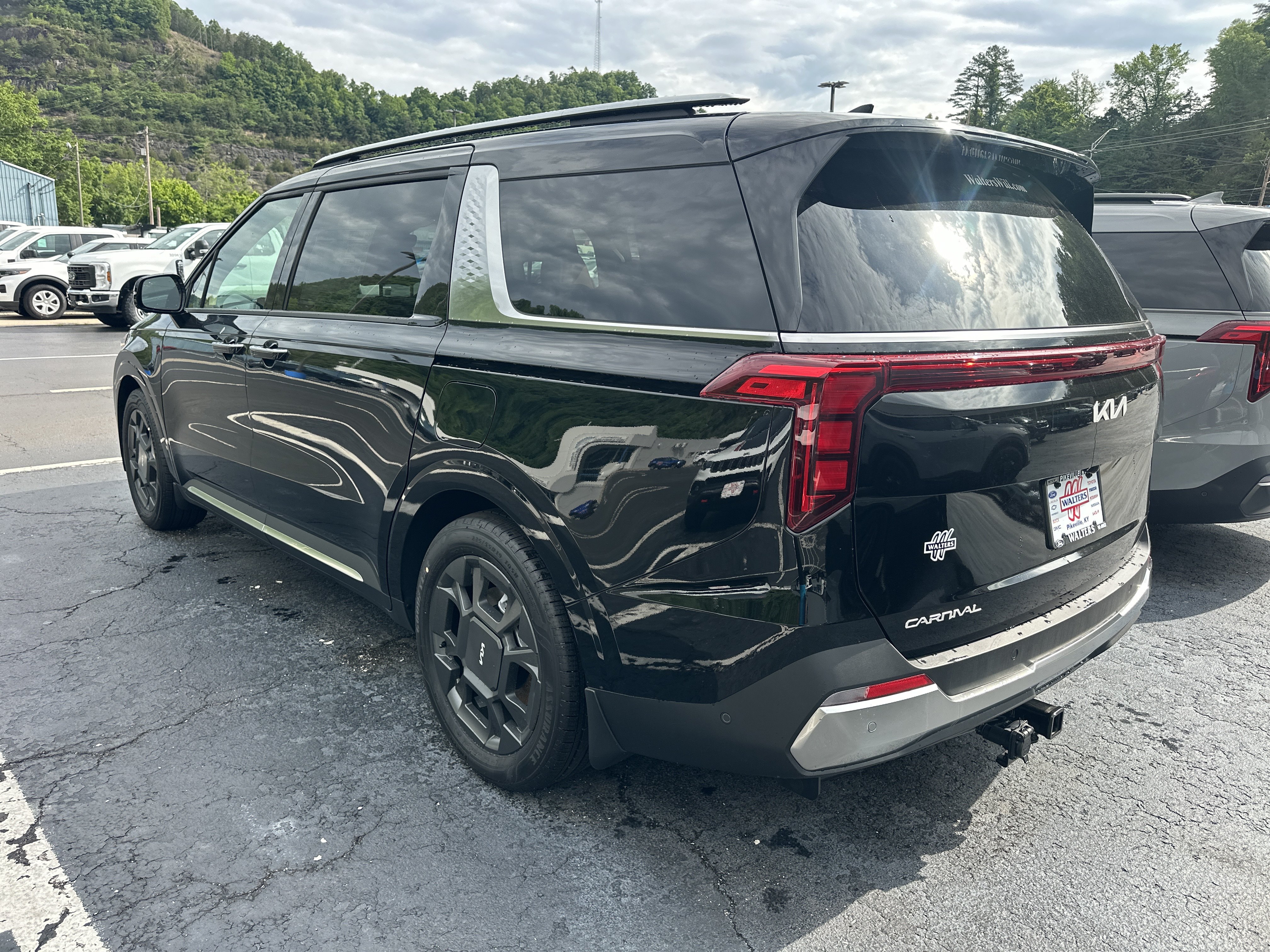 New 2026 Kia Carnival SX FWD image 4