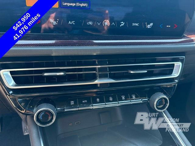Used 2025 Chevrolet Traverse Z71 w/ Driver Confidence Package AWD/4WD image 19