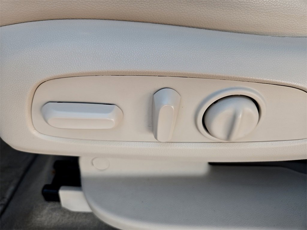 Used 2023 GMC Acadia Denali image 27