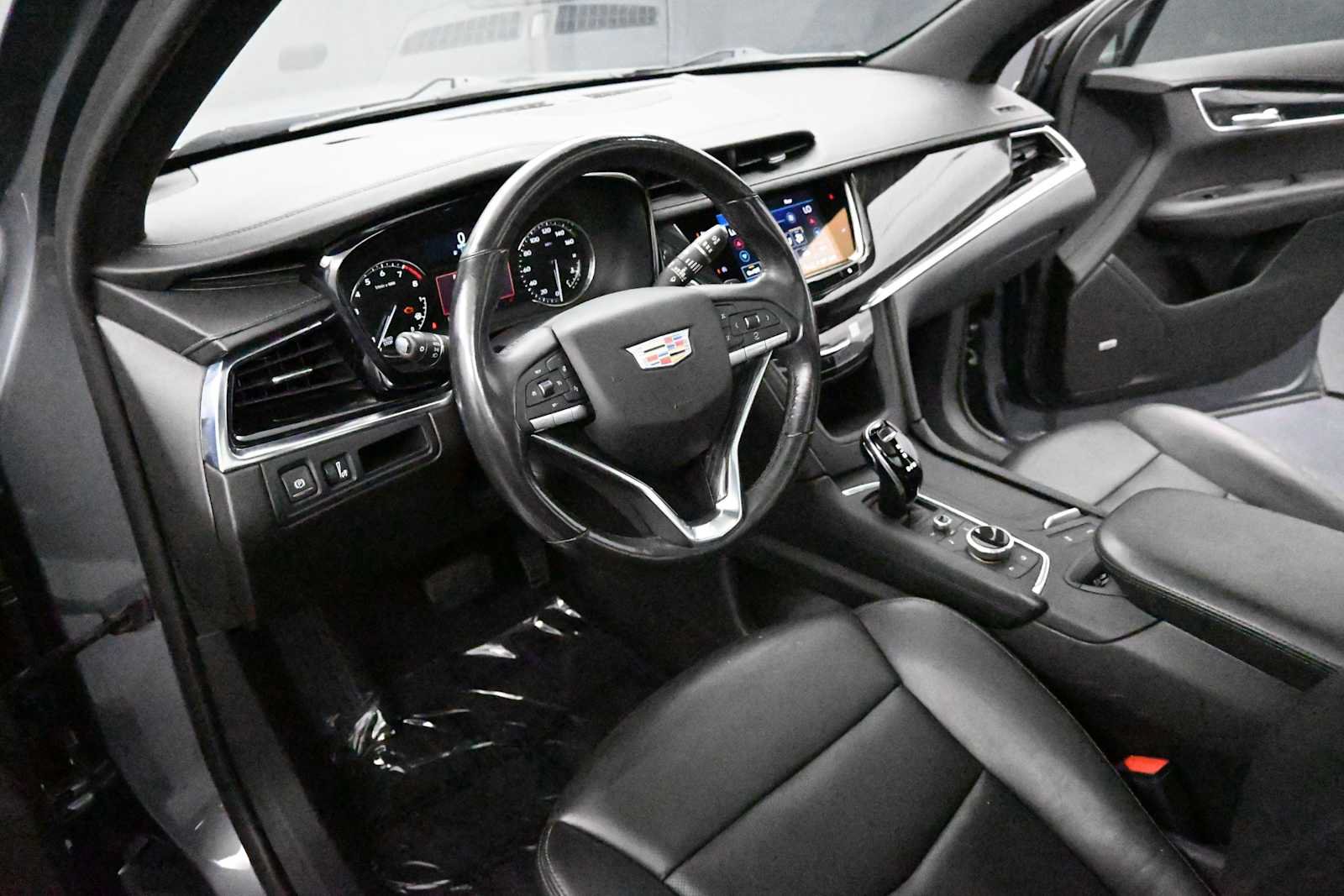 Used 2022 Cadillac XT6 Premium Luxury AWD/4WD image 10
