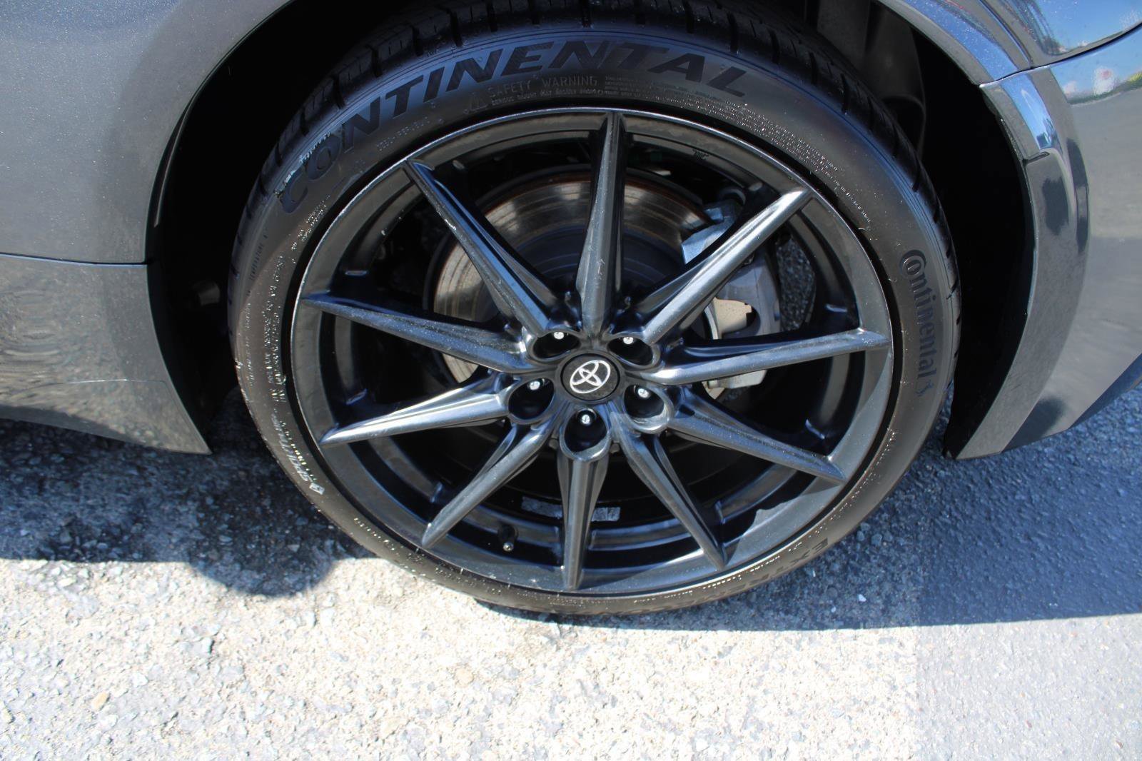 Used 2024 Toyota GR86 Premium image 13