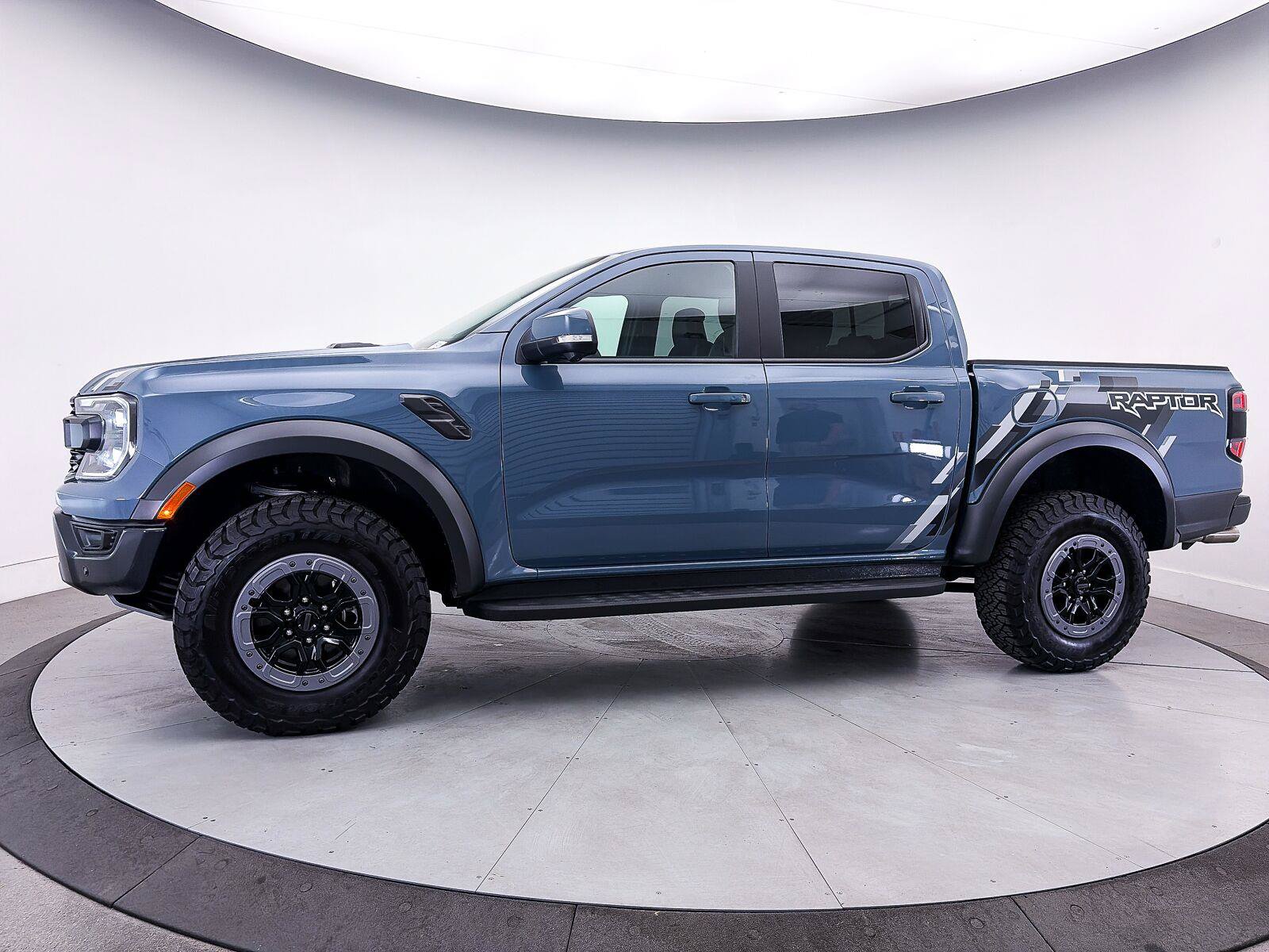 Used 2025 Ford Ranger Raptor AWD/4WD image 42