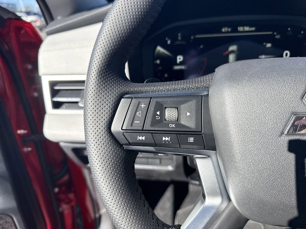 New 2025 Mitsubishi Outlander SE image 20