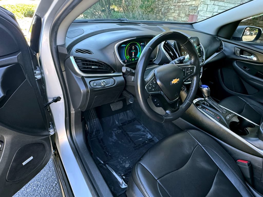Used 2017 Chevrolet Volt Premier w/ Driver Confidence Package FWD image 19