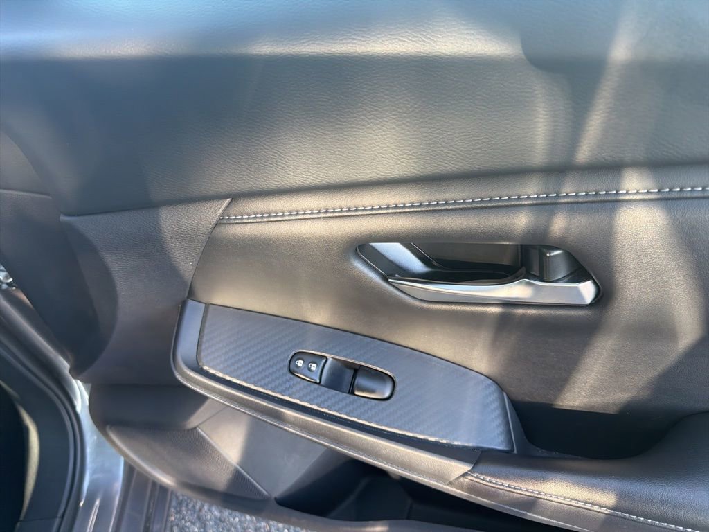 Used 2023 Nissan Sentra SV image 29