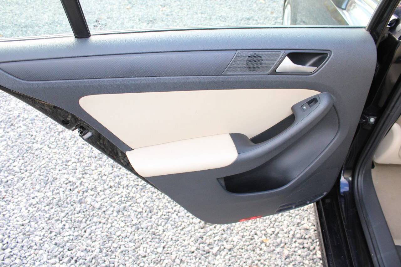 Used 2014 Volkswagen Jetta SE image 22