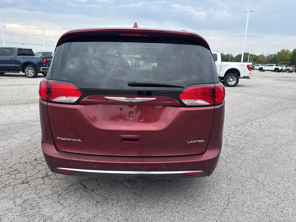 Used 2020 Chrysler Pacifica Limited image 6