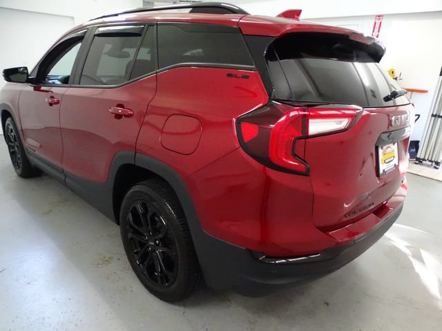 Certified 2022 GMC Terrain SLE w/ Driver Convenience Package AWD/4WD image 18