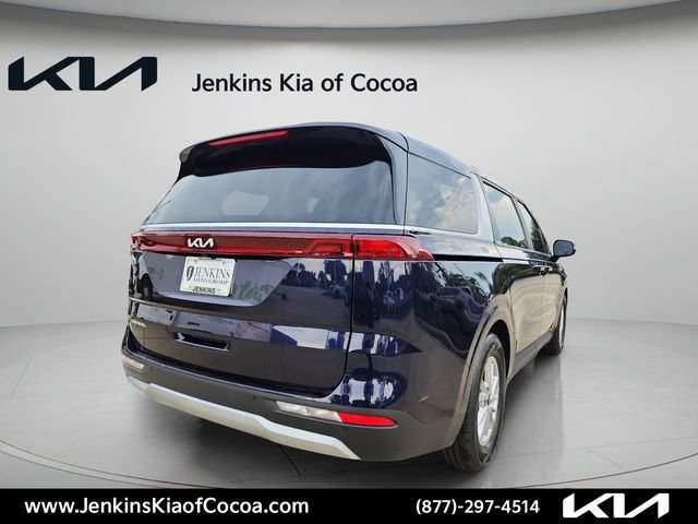 Used 2024 Kia Carnival LX FWD image 5