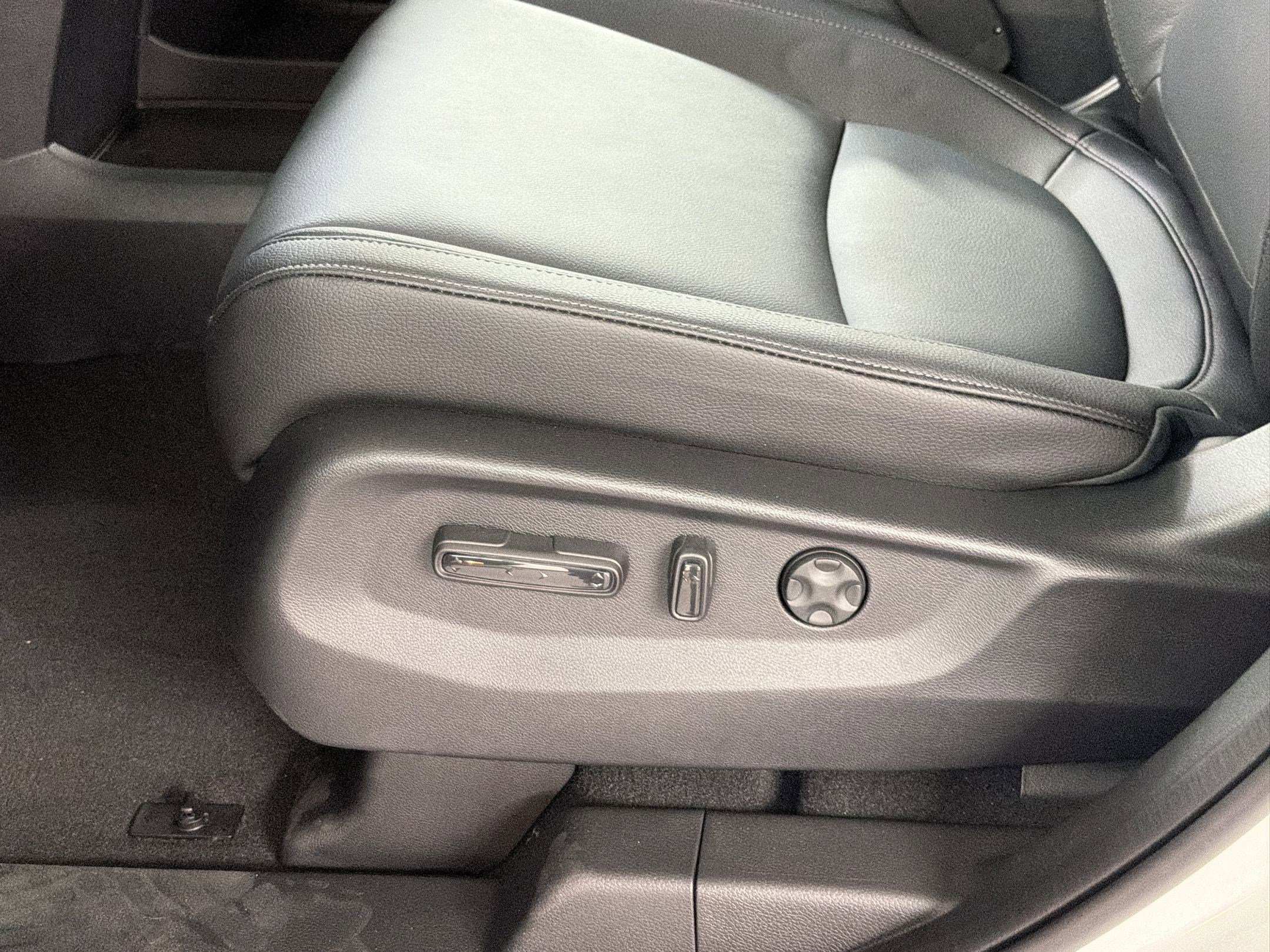 New 2026 Honda Odyssey EX-L image 14